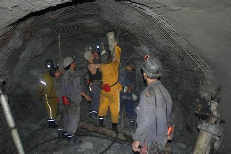 舞钢工程爆破中的危险因素分析以及应对工程爆破危险的措施