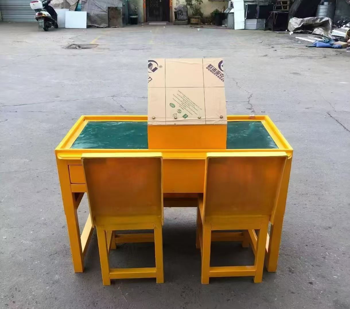 舞钢防静电导通桌井下煤矿火工品发放桌：危险品流转的安全守护者